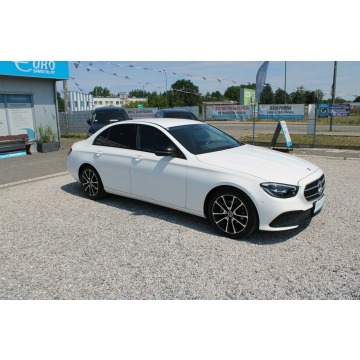 Mercedes - Benz E-klasa  Sedan/Limuzyna 2022,  1.6 diesel, automat - Na sprzedaż za 123 899 zł - Warszawa - zdjęcie 5