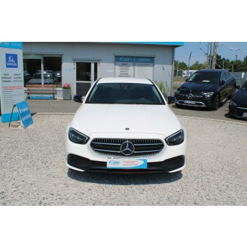 Mercedes - Benz E-klasa  Sedan/Limuzyna 2022,  1.6 diesel, automat - Na sprzedaż za 123 899 zł - Warszawa - zdjęcie 3