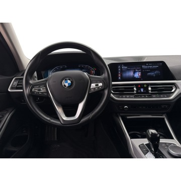 BMW Seria 3  Sedan/Limuzyna 2021,  2.0 benzyna, automat - Na sprzedaż za 79 900 zł - Warszawa - zdjęcie 9