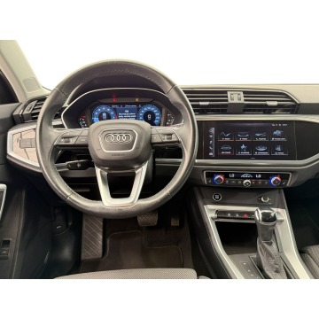 Audi Q3  SUV 2024,  1.5 benzyna, automat - Na sprzedaż za 109 900 zł - Warszawa - zdjęcie 9