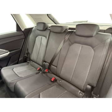 Audi Q3  SUV 2024,  1.5 benzyna, automat - Na sprzedaż za 109 900 zł - Warszawa - zdjęcie 12