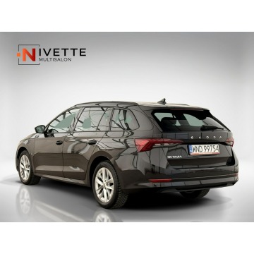 Skoda Octavia  Kombi 2021,  2.0 diesel, automat - Na sprzedaż za 68 900 zł - Warszawa - zdjęcie 4