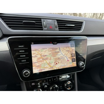 Skoda Superb  Sedan/Limuzyna 2018,  2.0 diesel, automat - Na sprzedaż za 66 800 zł - Pęcice - zdjęcie 10