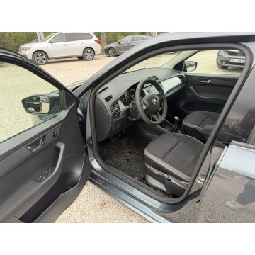 Skoda Fabia  Kombi 2019,  1.0 benzyna+LPG - Na sprzedaż za 31 800 zł - Pęcice - zdjęcie 10