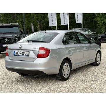 Skoda Rapid  Sedan/Limuzyna 2013,  1.2 benzyna - Na sprzedaż za 16 900 zł - Pęcice - zdjęcie 3