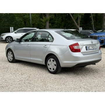 Skoda Rapid  Sedan/Limuzyna 2013,  1.2 benzyna - Na sprzedaż za 16 900 zł - Pęcice - zdjęcie 5