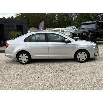 Skoda Rapid  Sedan/Limuzyna 2013,  1.2 benzyna - Na sprzedaż za 16 900 zł - Pęcice - zdjęcie 2