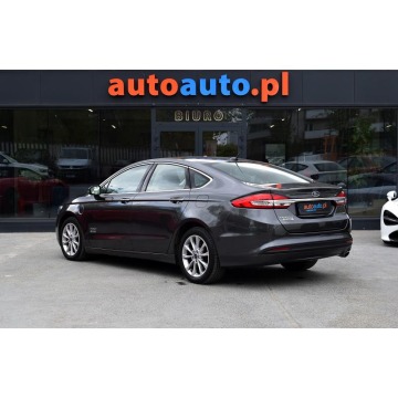 Ford Fusion  Sedan/Limuzyna 2018,  2.0 hybryda, automat - Na sprzedaż za 51 900 zł - Warszawa - zdjęcie 4