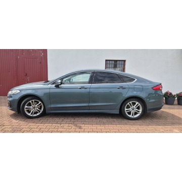 Ford Mondeo  Liftback 2019,  2.0 diesel, automat - Na sprzedaż za 85 800 zł - Paproć - zdjęcie 5