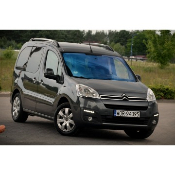 Citroen Berlingo  Kombi 2016,  1.6 diesel - Na sprzedaż za 31 900 zł - Ostrów Mazowiecka - zdjęcie 3