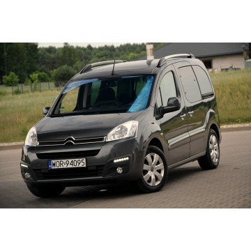 Citroen Berlingo  Kombi 2016,  1.6 diesel - Na sprzedaż za 31 900 zł - Ostrów Mazowiecka - zdjęcie 5