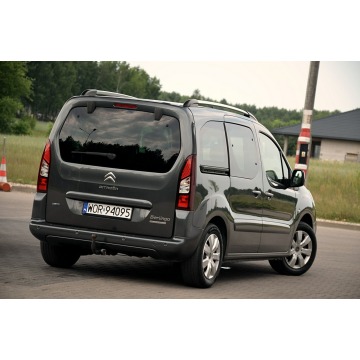 Citroen Berlingo  Kombi 2016,  1.6 diesel - Na sprzedaż za 31 900 zł - Ostrów Mazowiecka - zdjęcie 11