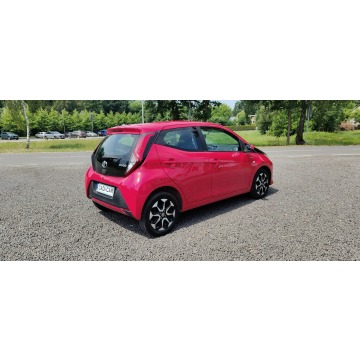 Toyota Aygo  Hatchback 2019,  1.0 benzyna - Na sprzedaż za 33 900 zł - Goczałkowice-Zdrój - zdjęcie 4