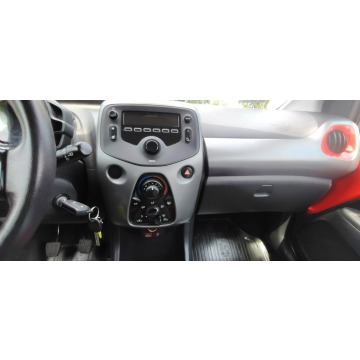 Toyota Aygo  Hatchback 2019,  1.0 benzyna - Na sprzedaż za 33 900 zł - Goczałkowice-Zdrój - zdjęcie 10