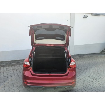 Ford Focus  Hatchback 2013,  1.6 benzyna - Na sprzedaż za 32 456 zł - Rybnik - zdjęcie 8