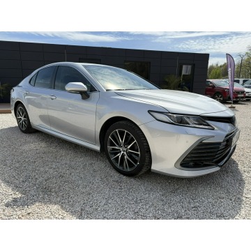 Toyota Camry  Sedan/Limuzyna 2021,  2.5 hybryda, automat - Na sprzedaż za 89 800 zł - Pęcice - zdjęcie 8