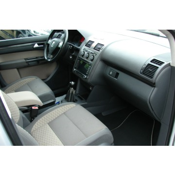 Volkswagen Touran  SUV 2009,  2.0 diesel - Na sprzedaż za 19 900 zł - Piła - zdjęcie 10