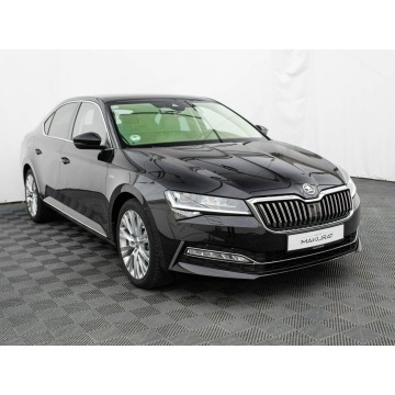 Skoda Superb  Sedan/Limuzyna 2023,  2.0 benzyna, automat - Na sprzedaż za 147 850 zł - Gdańsk - zdjęcie 3
