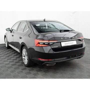 Skoda Superb  Sedan/Limuzyna 2023,  2.0 benzyna, automat - Na sprzedaż za 147 850 zł - Gdańsk - zdjęcie 4
