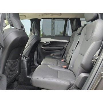 Volvo   SUV 2023,  2.0 hybryda, automat - Na sprzedaż za 239 500 zł - Tychy - zdjęcie 8