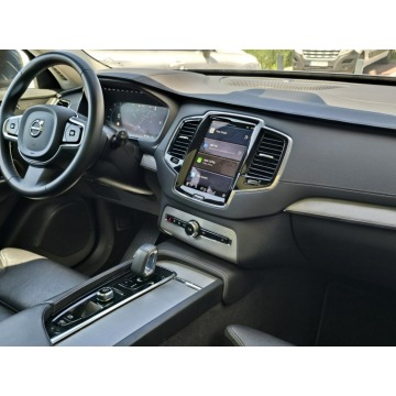 Volvo   SUV 2023,  2.0 diesel, automat - Na sprzedaż za 189 500 zł - Tychy - zdjęcie 7