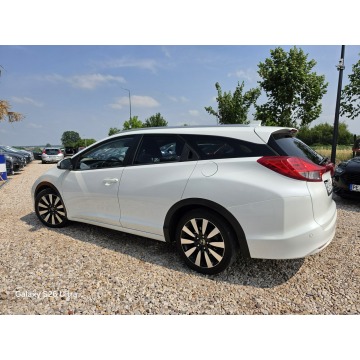 Honda Civic  Kombi 2014,  1.6 diesel - Na sprzedaż za 22 999 zł - Nowe Sójki - zdjęcie 9