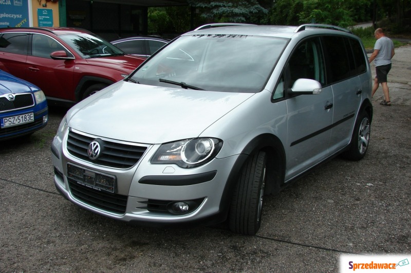Volkswagen Touran  SUV 2009,  2.0 diesel - Na sprzedaż za 19 900 zł - Piła