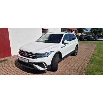 Volkswagen Tiguan Allspace  SUV 2024,  2.0 benzyna, automat - Na sprzedaż za 99 800 zł - Paproć - zdjęcie 3