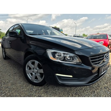 Volvo S60  Sedan/Limuzyna 2014,  2.0 diesel - Na sprzedaż za 36 899 zł - Tychy - zdjęcie 2