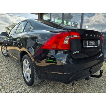 Volvo S60  Sedan/Limuzyna 2014,  2.0 diesel - Na sprzedaż za 36 899 zł - Tychy - zdjęcie 4