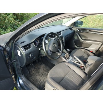 Skoda Octavia 2018 benzyna - Na sprzedaż za 43 911 zł - Wrocław - zdjęcie 3