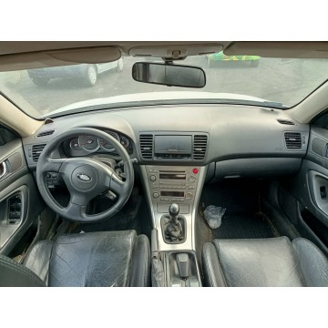 Subaru Legacy  Kombi 2004,  2.0 benzyna+LPG - Na sprzedaż za 2 950,00 zł - Tarnów - zdjęcie 7