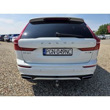 Volvo   SUV 2017,  2.0 diesel - Na sprzedaż za 88 900 zł - Gniezno - zdjęcie 8