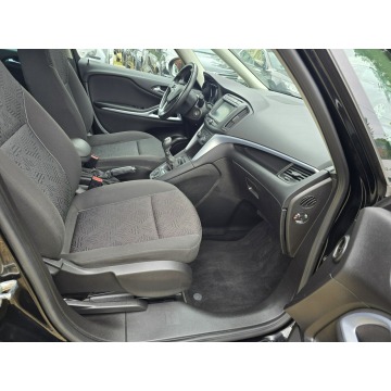 Opel Zafira  Minivan/Van 2018,  1.4 benzyna - Na sprzedaż za 47 000 zł - Sosnowiec - zdjęcie 9