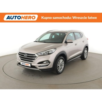 Hyundai Tucson - navi klima auto grzane fotele kamera i czujniki parkowania