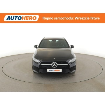 Mercedes - Benz A-klasa  Hatchback 2021,  1.3 hybryda, automat - Na sprzedaż za 83 900 zł - Warszawa - zdjęcie 11