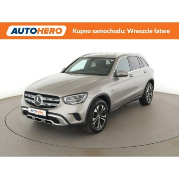 Mercedes GLC 300 - FV23 pHEV 4matic kamera carplay led automat navi pdc asystenci skóra