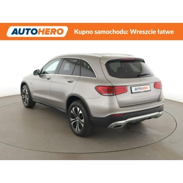 Mercedes - Benz GLC-klasa  SUV 2021,  2.0 hybryda, automat - Na sprzedaż za 126 500 zł - Warszawa - zdjęcie 4