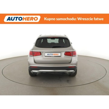 Mercedes - Benz GLC-klasa  SUV 2021,  2.0 hybryda, automat - Na sprzedaż za 126 500 zł - Warszawa - zdjęcie 6