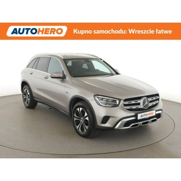 Mercedes - Benz GLC-klasa  SUV 2021,  2.0 hybryda, automat - Na sprzedaż za 126 500 zł - Warszawa - zdjęcie 10