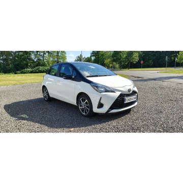 Toyota Yaris  Hatchback 2020,  1.5 benzyna - Na sprzedaż za 45 900 zł - Goczałkowice-Zdrój - zdjęcie 3