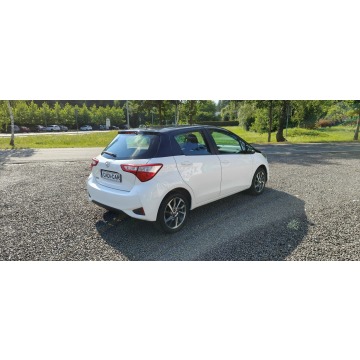 Toyota Yaris  Hatchback 2020,  1.5 benzyna - Na sprzedaż za 45 900 zł - Goczałkowice-Zdrój - zdjęcie 4