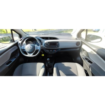 Toyota Yaris  Hatchback 2020,  1.5 benzyna - Na sprzedaż za 45 900 zł - Goczałkowice-Zdrój - zdjęcie 8