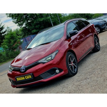 Toyota Auris  Kombi 2018,  1.8 hybryda, automat - Na sprzedaż za 51 900 zł - Szczecin - zdjęcie 1