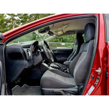 Toyota Auris  Kombi 2018,  1.8 hybryda, automat - Na sprzedaż za 51 900 zł - Szczecin - zdjęcie 9