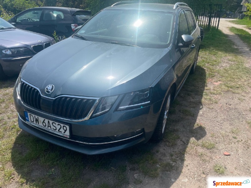 Skoda Octavia 2018 benzyna - Na sprzedaż za 43 911 zł - Wrocław