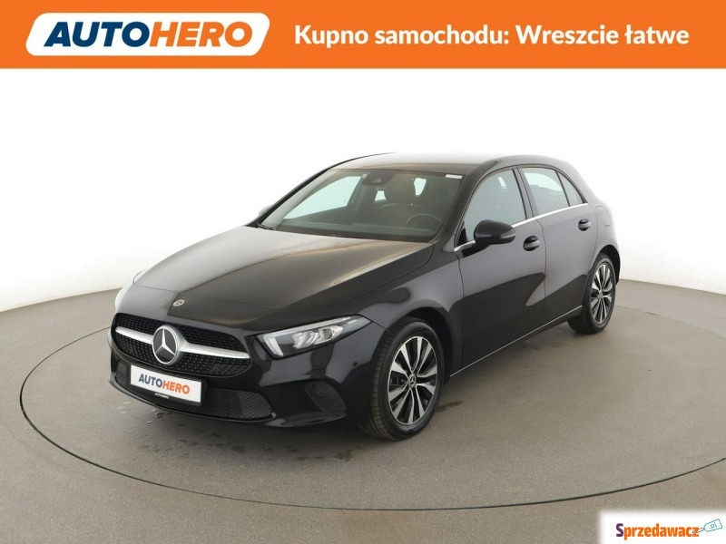 Mercedes - Benz A-klasa  Hatchback 2021,  1.3 hybryda, automat - Na sprzedaż za 83 900 zł - Warszawa