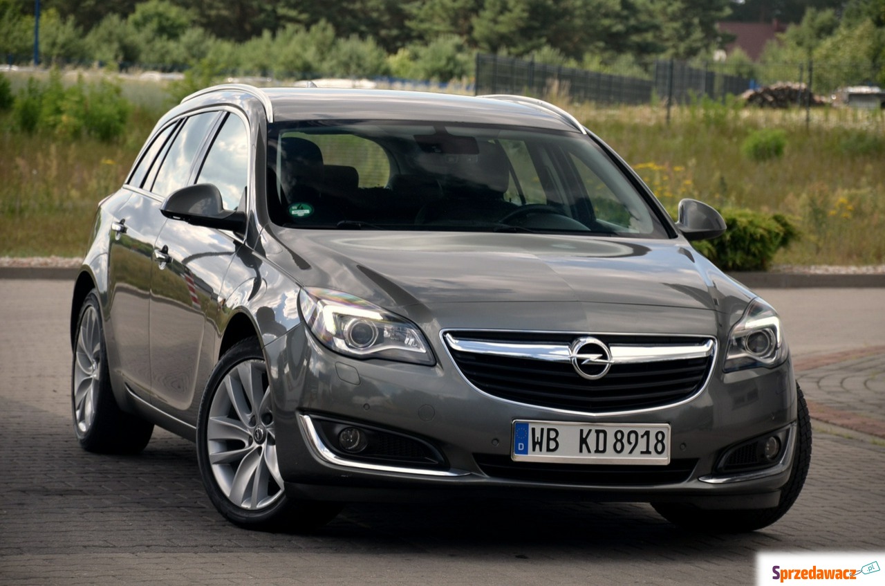 Opel Insignia Sports Tourer -...
