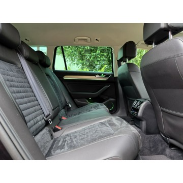 Volkswagen Passat  Kombi 2015,  2.0 diesel, automat - Na sprzedaż za 47 900 zł - Tychy - zdjęcie 11