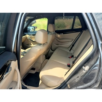 BMW X1  SUV 2010,  2.0 diesel, automat - Na sprzedaż za 25 950 zł - Tarnów - zdjęcie 5